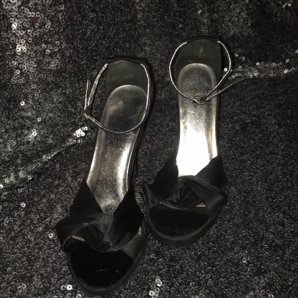 Aldo black satin heels - Picture 1 of 6